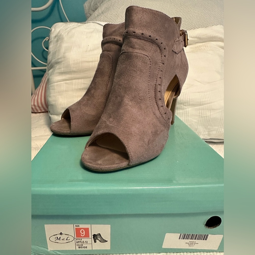 Dusty Beige Purple Peep-Toe Heeled Boots